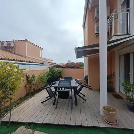 Maison Bord De * Фронтиньян