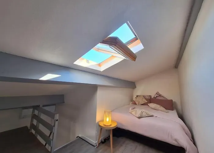 Maison Bord De *