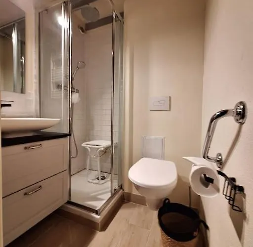 Maison Bord De Фронтиньян